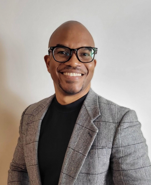 André  Llewellyn